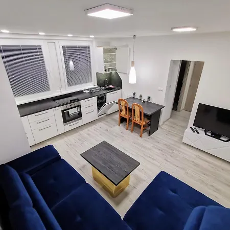 Apartment Halova Bratislava Exterior photo